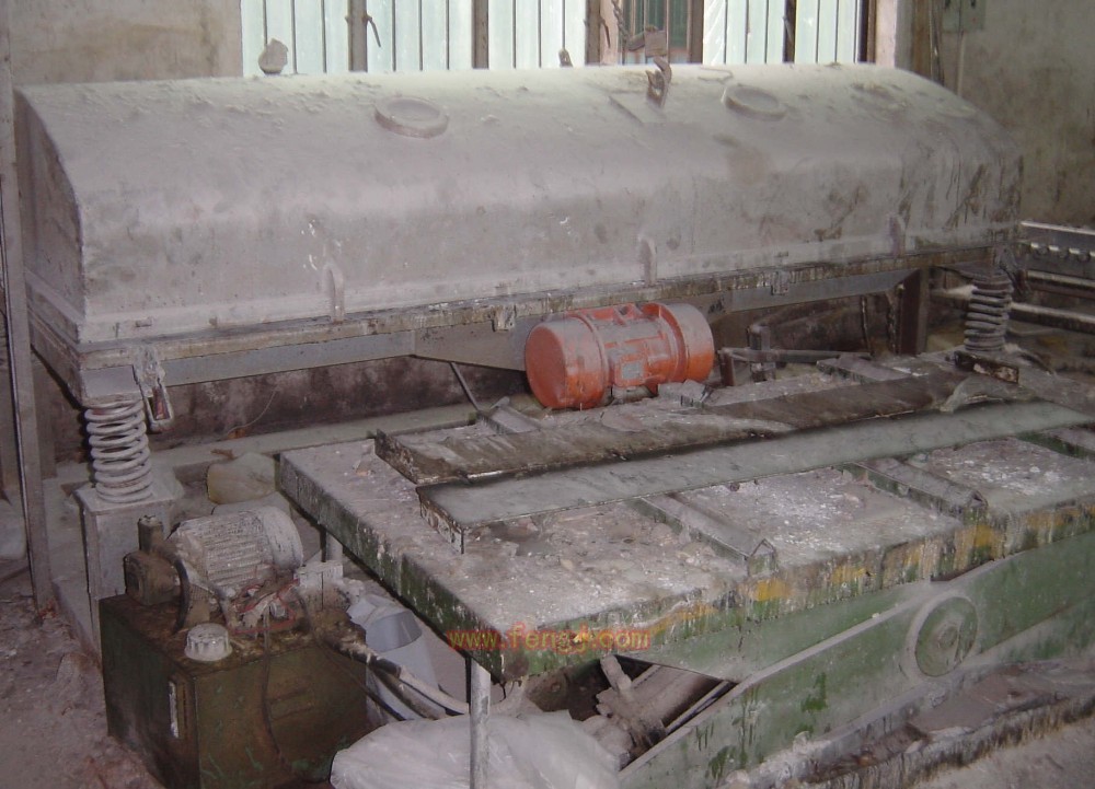 出售闲置二手真空机(工厂设备)