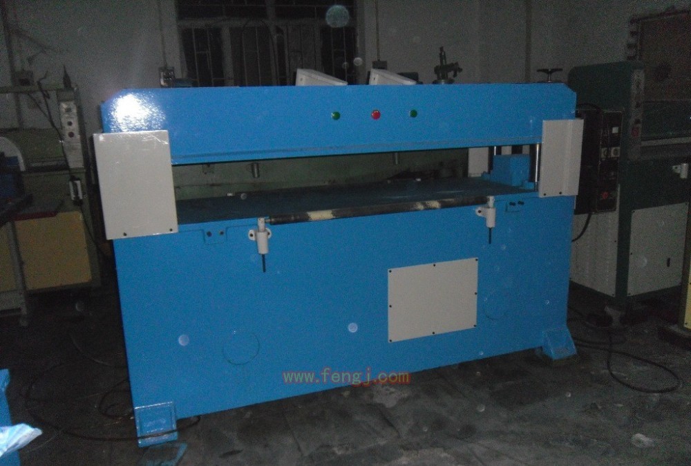 二手裁断机出售