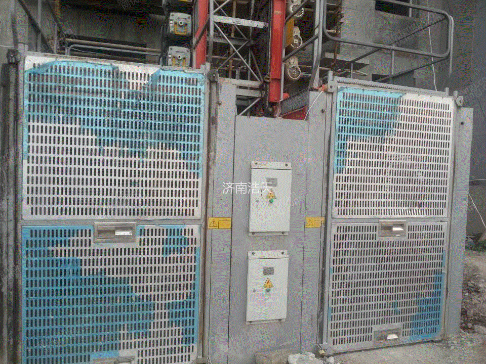 现货库存急售13年8月的大汉sc200200型施工电梯