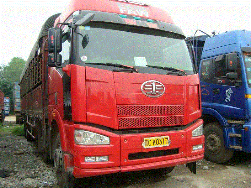 解放J6前四后八二手货车低价转让图片