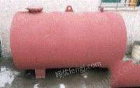 出售二手油罐储备罐容量1吨 长2米，高1.13米，