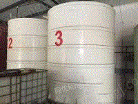 25吨pe储存罐，20吨，10吨玻璃钢储罐，30吨15顿吨铁皮储罐，3立方搪瓷反应釜2个等全部处理