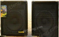 出售二手美国c牌communitycsx25s2专业音箱具体规格数据：低音12寸单元，号角高音单元等