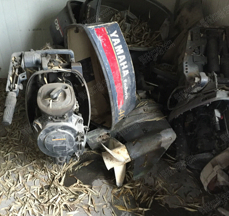 出售二手快艇和摩托艇发动机