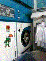出售本人有一套全封闭干洗机全自动的进口的，有输送线包装机，烫台，去渍机等