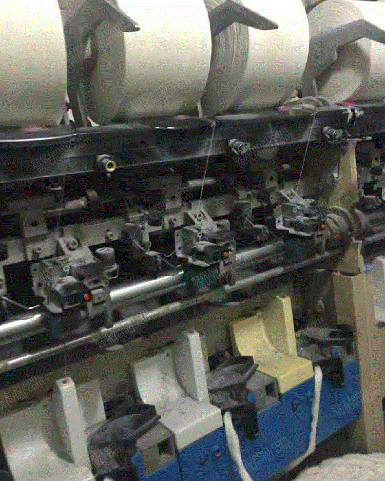 出售泰坦气流纺268纺纱机240锭一台
