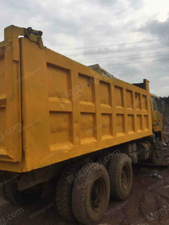 出售二手红岩金刚自卸车