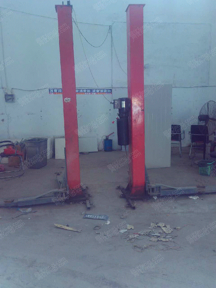 出售二手大梁校正仪 举升机 二保焊 四轮