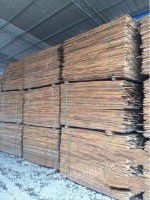 出售一批1米至4米薄板，1.5-1.8厚，自然宽，杉木材