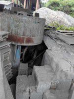 处理库存二手小型水泥空心砖机,搅拌机,输送带