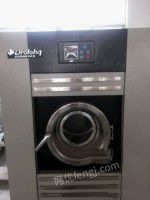 出售干洗设备一套(12公斤干洗机,12公斤烘干机,烫台等)
