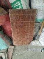 出售四型自动水泥砖机。600片竹板。四套模具