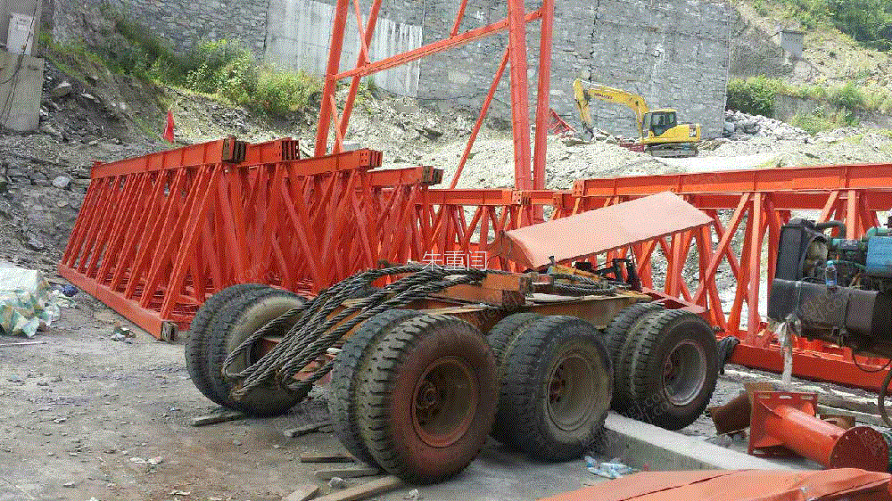 Sell ​​erecting machine,size 40m,160 tons