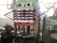 出售二手常州产200吨硫化机工作台面800成1000