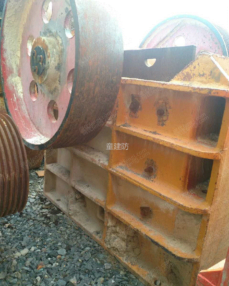 出售二手69破碎机一台