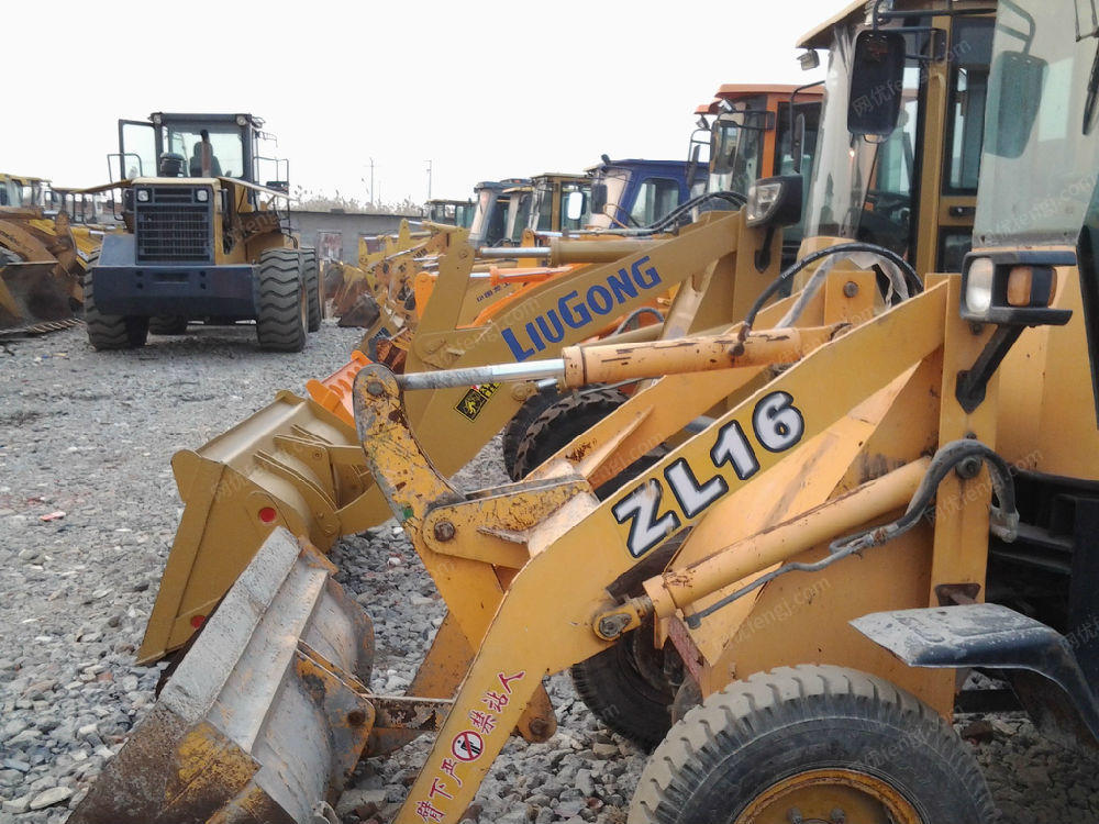 二手柳工15、20、30、50铲车二手装载机低价