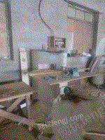 低价出售木工设备:材板锯、双排钻、吸塑机