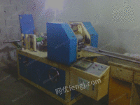 纸制品厂出售两台迷你折纸机，一台小包机和一台中包机等二手面巾纸全自动生产线