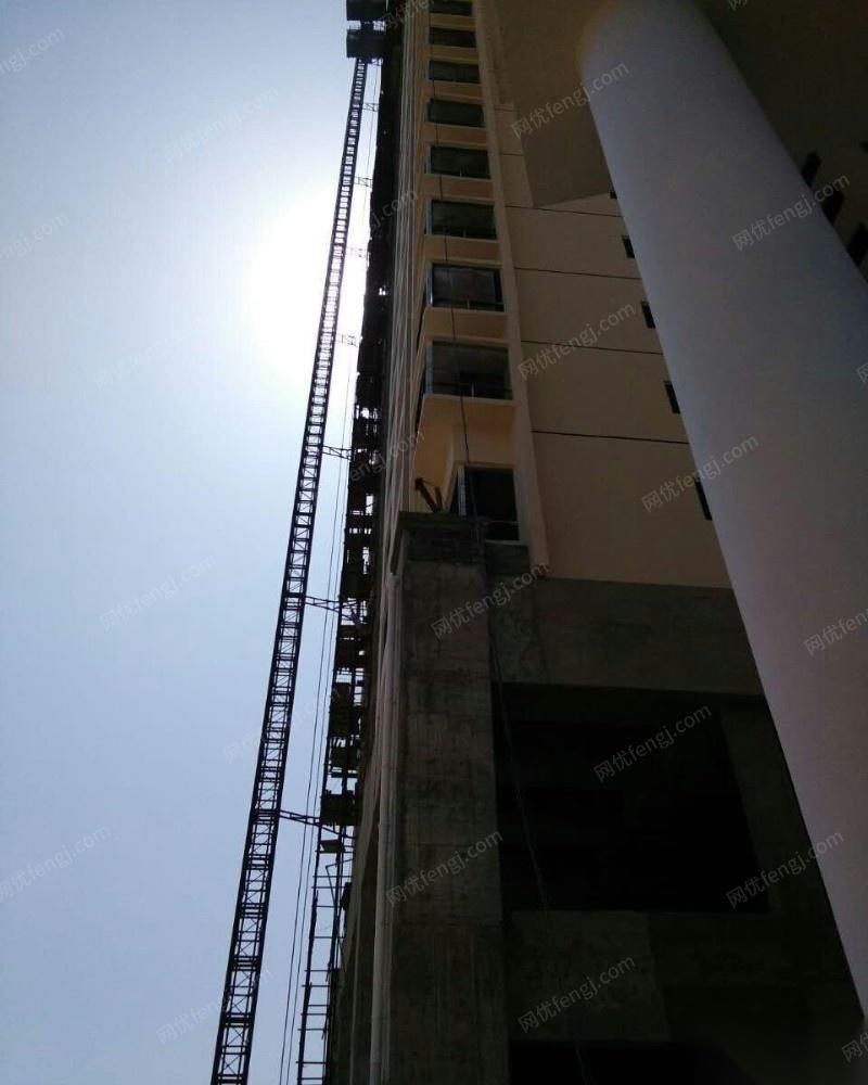 出售6成新的江汉施工电梯