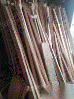 出售松树木材杉木板100多根