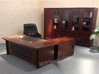 天津高价求购废旧家具，电器，办公桌椅