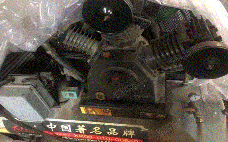 二手吹瓶機(jī)轉(zhuǎn)讓