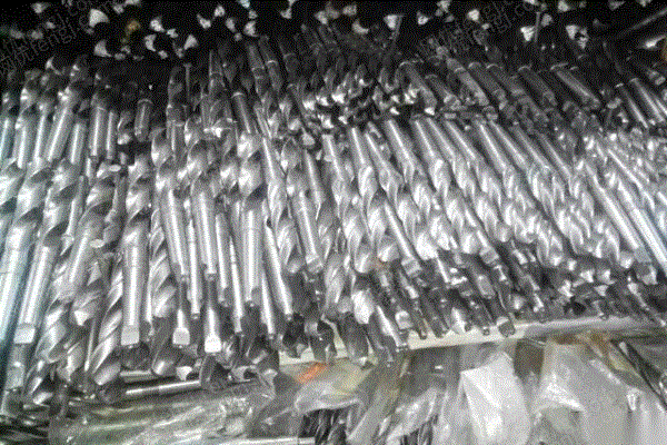 本人开五金店的,出售麻花钻头,丝攻,数控刀片等