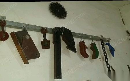 工程机械备件出售