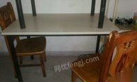 安徽阜阳一批二手桌子椅子