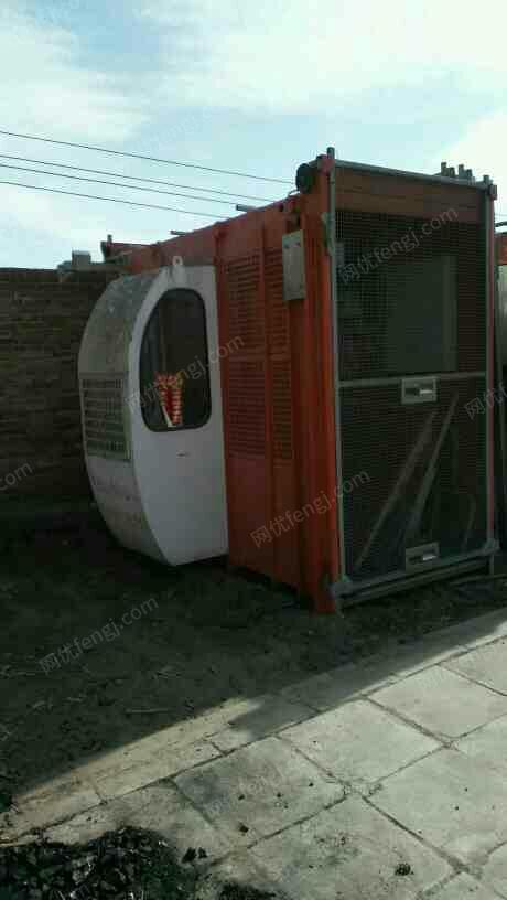 二手建筑施工電梯轉讓