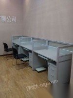大量出售办公桌会议桌工位桌主管经理桌样式齐全价格合理