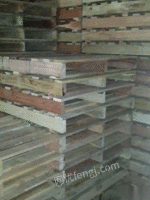 大量供应木质门窗，卡板，实木地板。
