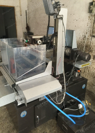 转让2台线切割,2台都是泰州机器,一台dk77350