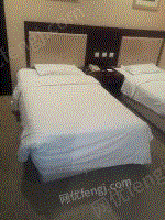 长期低价出售宾馆酒店更换的九成新床单、被罩、枕套等