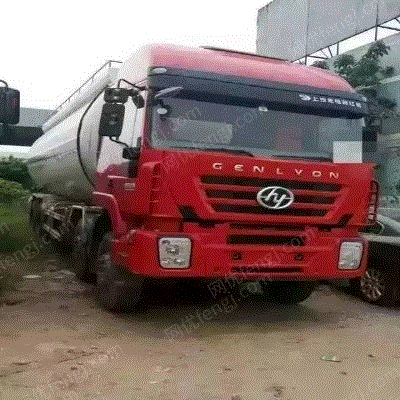 二手水泥罐车出售