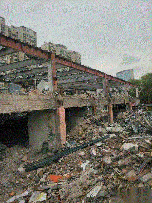 專業(yè)拆遷隊(duì)伍 拆除搬遷出售