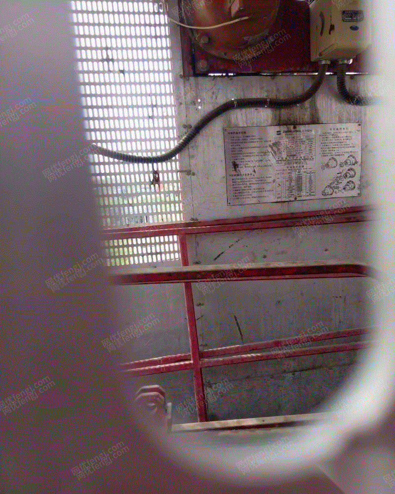二手建筑施工電梯出售