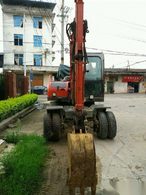 出售轮式挖掘机一台,夹木机,甘蔗夹机-网优fen
