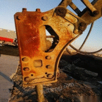 韩国东川155型挖掘机破碎头出售