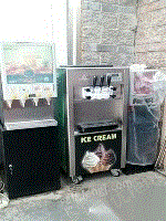 冰淇淋机+果汁机+奶茶机出售