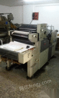 印刷机和切纸机各一台