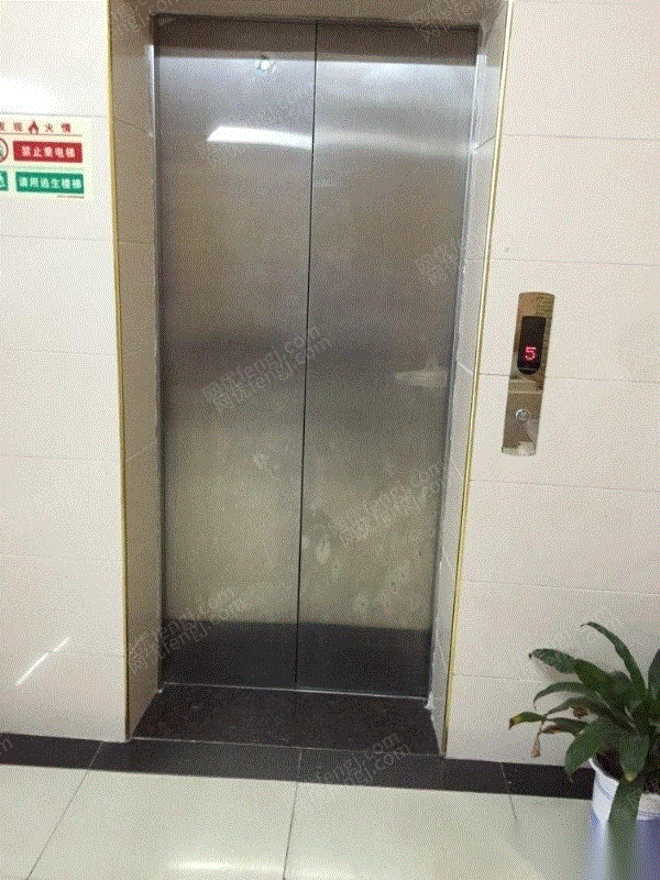 二手乘客電梯出售