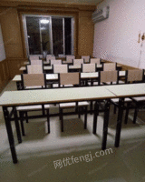 因补课班升级，需要转让一批桌椅