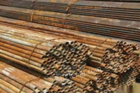 高价回收木方模板废铁钢管扣件等