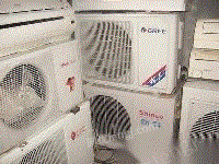 本店大量回收出售二手空调：柜机空调，壁挂式空调