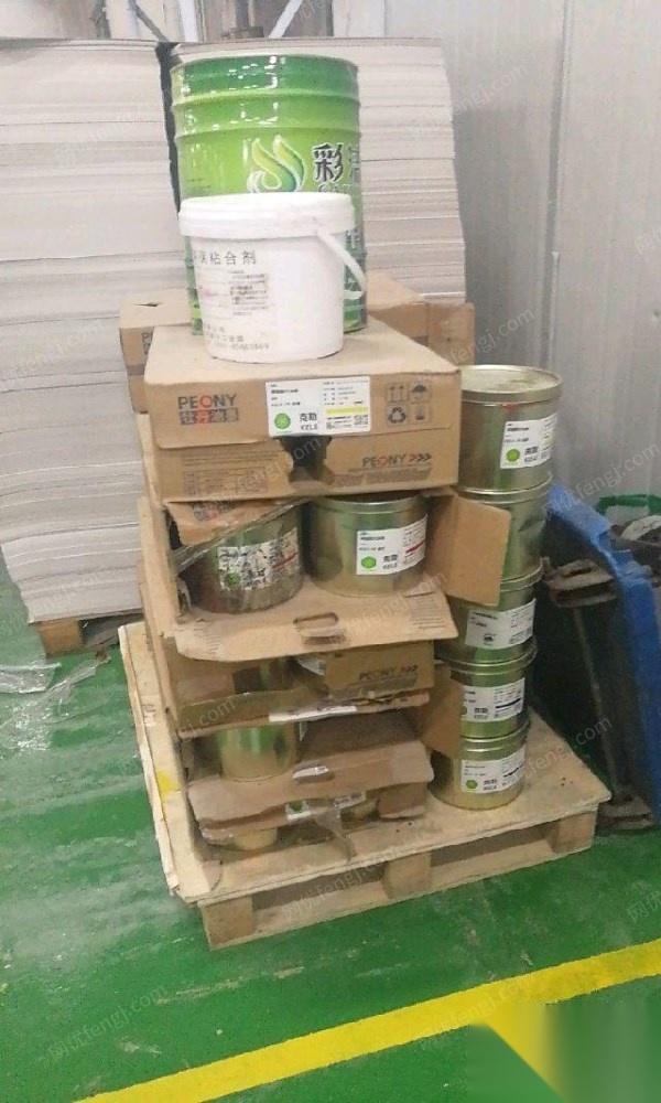 印刷厂倒闭出售上海牡丹牌油墨一共有80罐