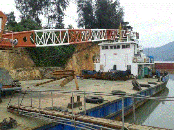 浮吊船回收