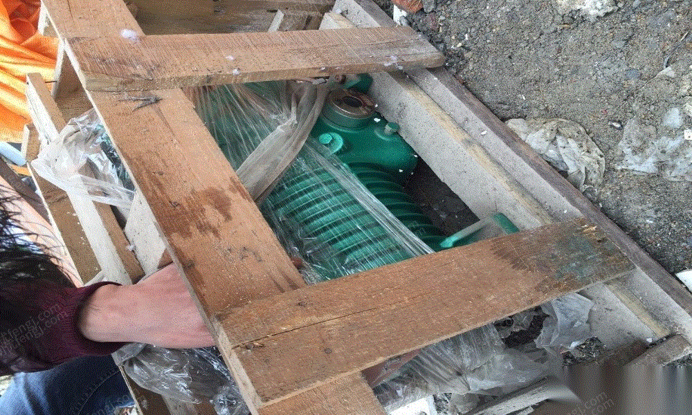 半封閉制冷壓縮機(jī)特價(jià)轉(zhuǎn)讓 二手制冷機(jī)組價(jià)格