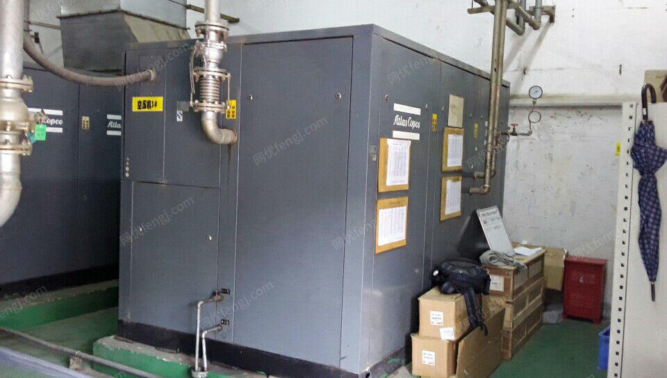 3臺阿特拉斯雙螺桿水冷空壓機(jī)出售 二手制冷機(jī)組價格