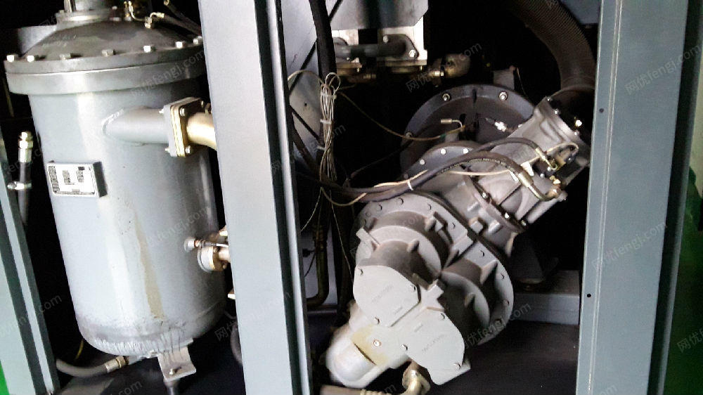 3臺阿特拉斯雙螺桿水冷空壓機(jī)出售 二手制冷機(jī)組出售